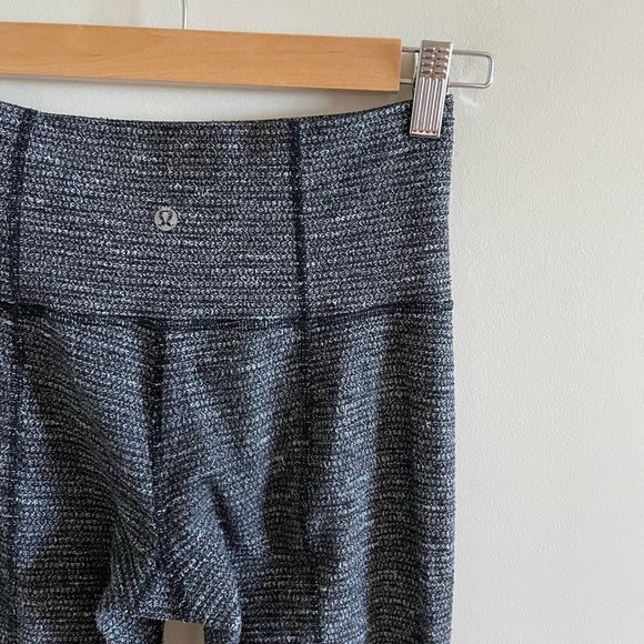 Skinny Groove Pant II *Full-On Luon (Roll Down) Coco Pique Black White Size 4 - Picture 8 of 8